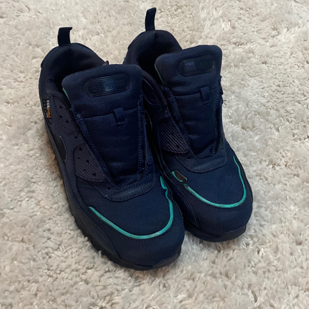Men’s sneakers